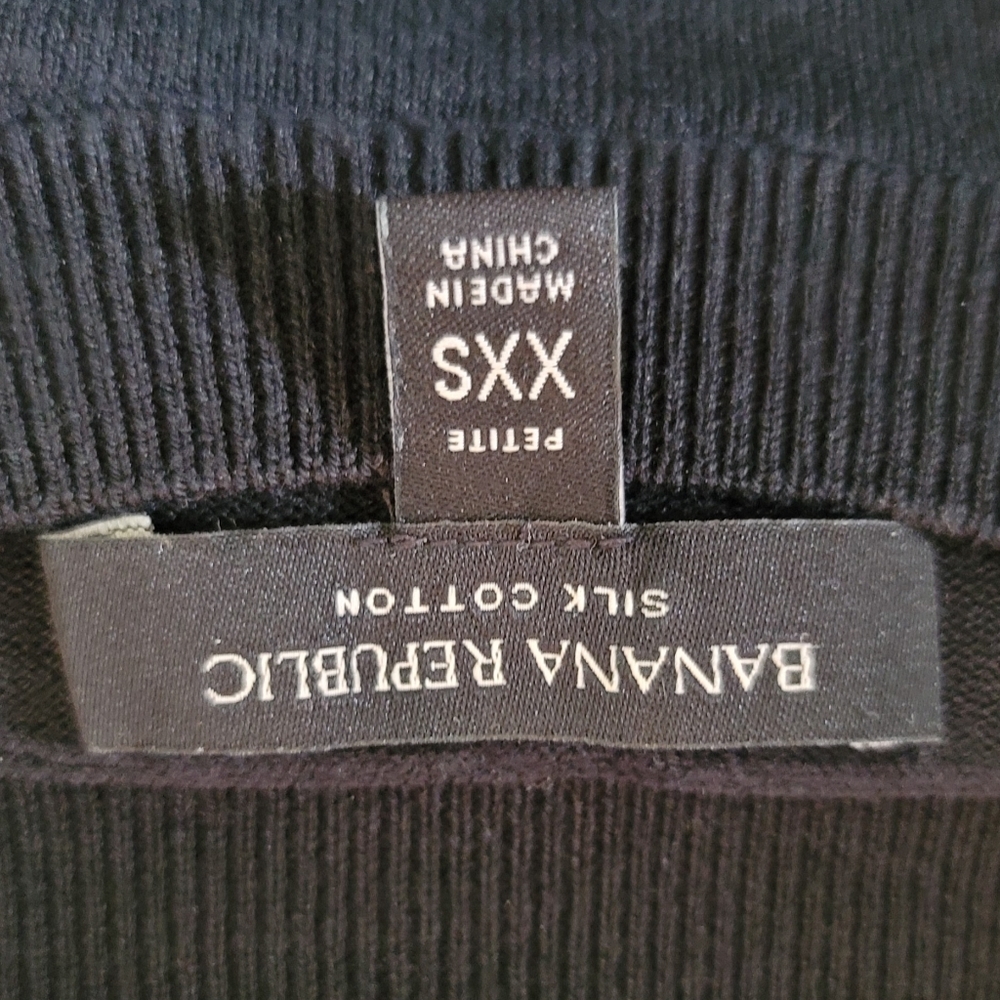 Banana Republic Silk Sweater - Picture 3 of 4